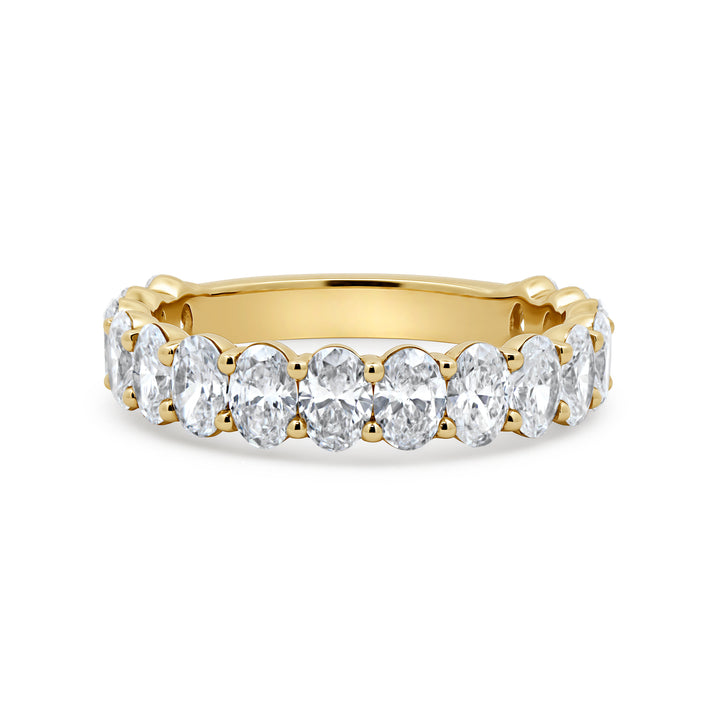 Lab Grown Oval Cut Diamond Band