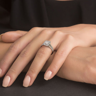 Radiant Halo With Split Shank Diamond Engagement Ring Setting